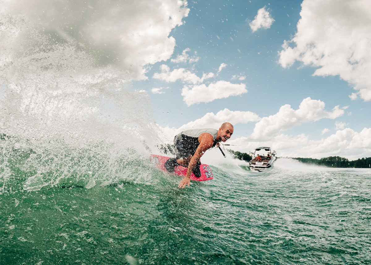 Supra SA wake surfing action