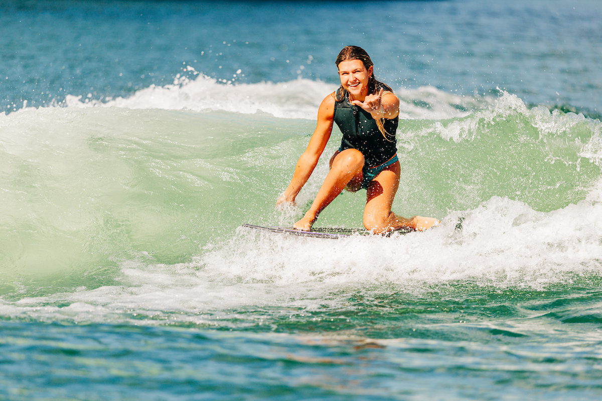 Supra SE wakesurfing action